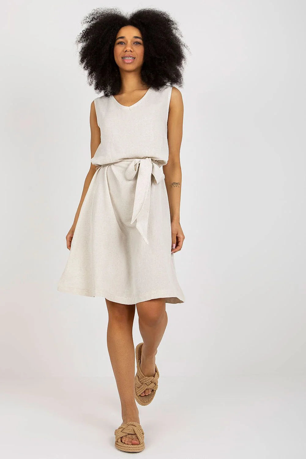 Robe Rue Paris été sans manches V-neck coton lin viscose taille ajustable ceinture incluse style minimaliste femme