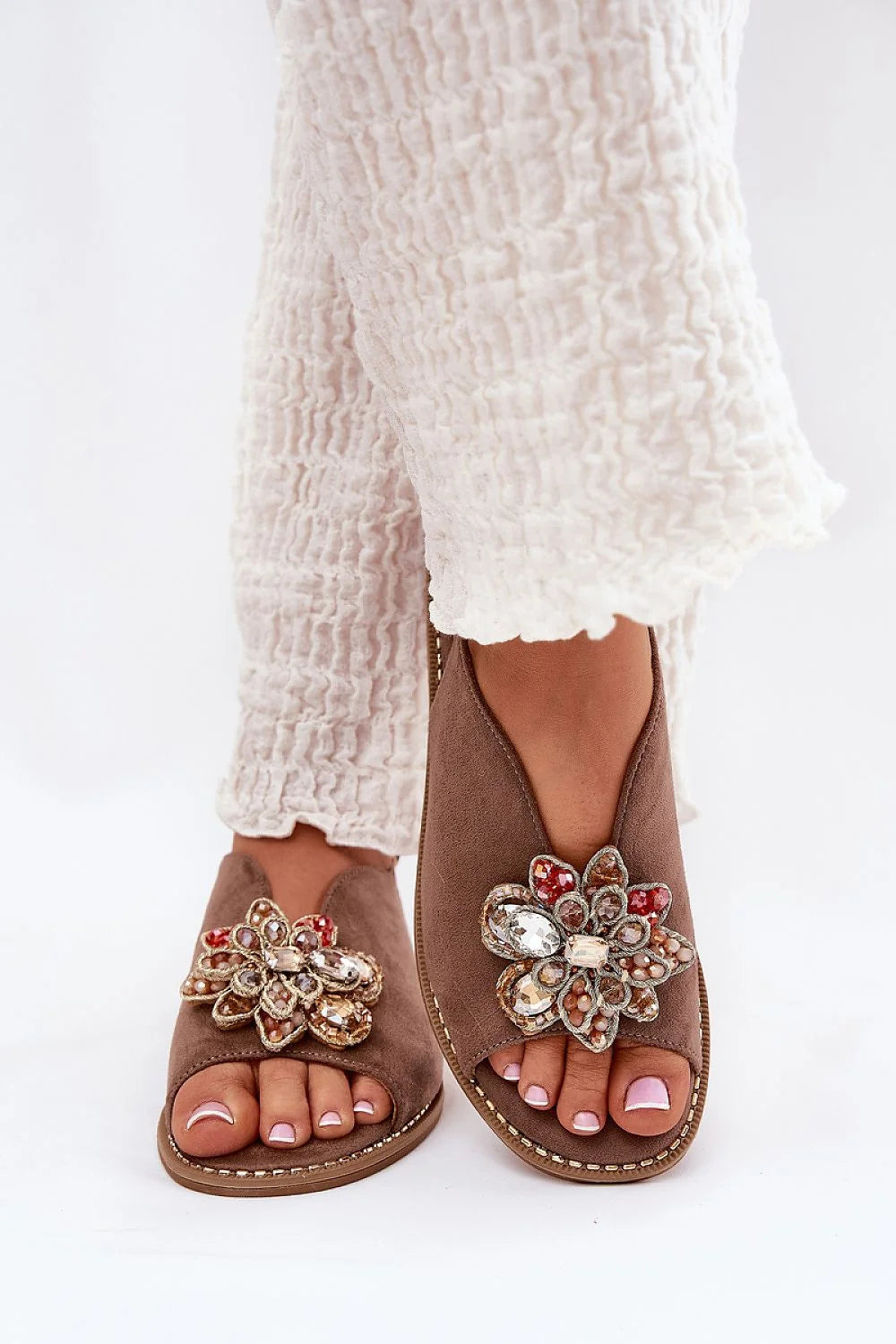 Sandales pour femme style boho-chic avec fleur décorative Talon plat Conforturable S.Barski sandales mode été