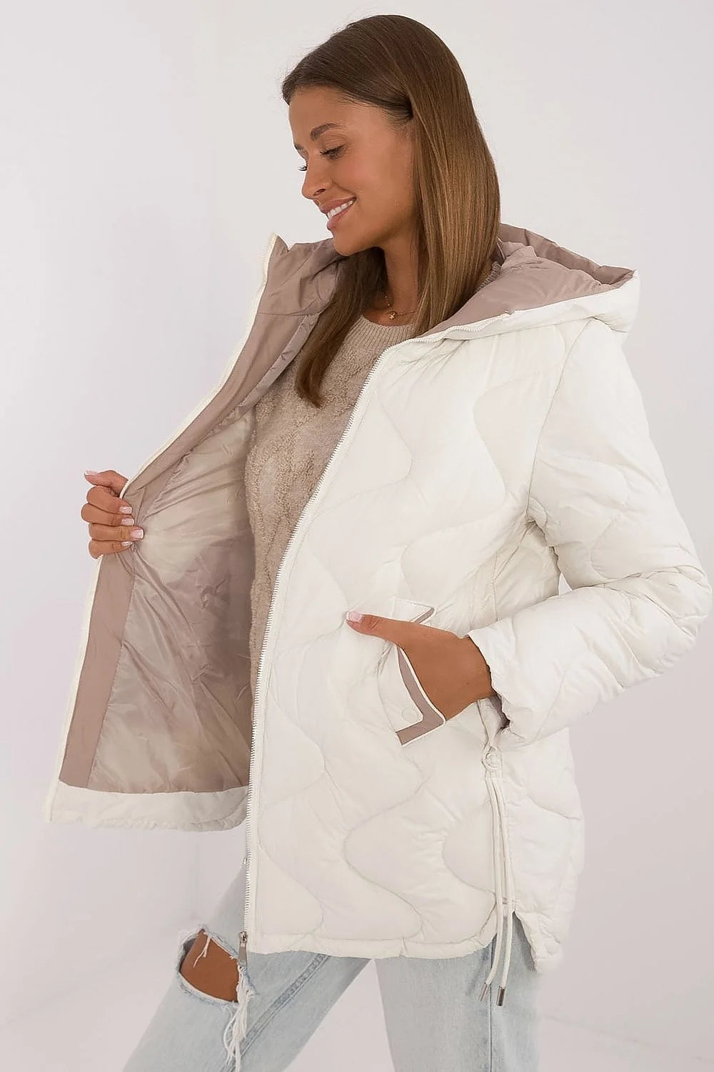 Veste matelassée pour femme automne-hiver design moderne coupe ajustée polyester doublure beige capuche manches longues