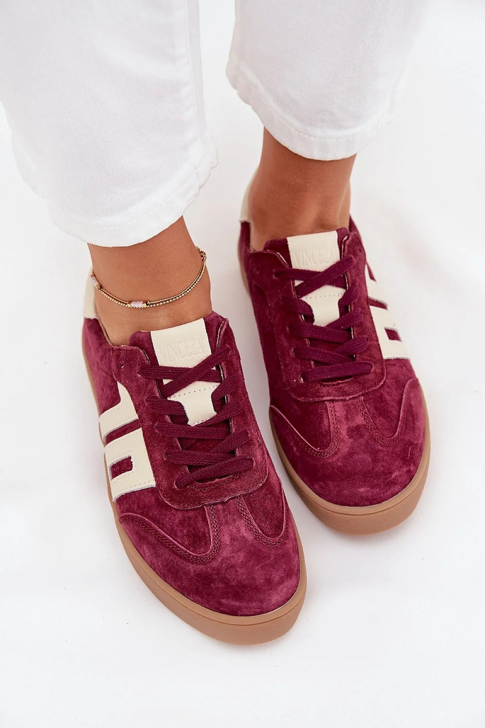 baskets basses femme Vinceza cuir naturel daim bordeaux lacets rétro confortables bout rond surpiqûres semelle gomme beige légères