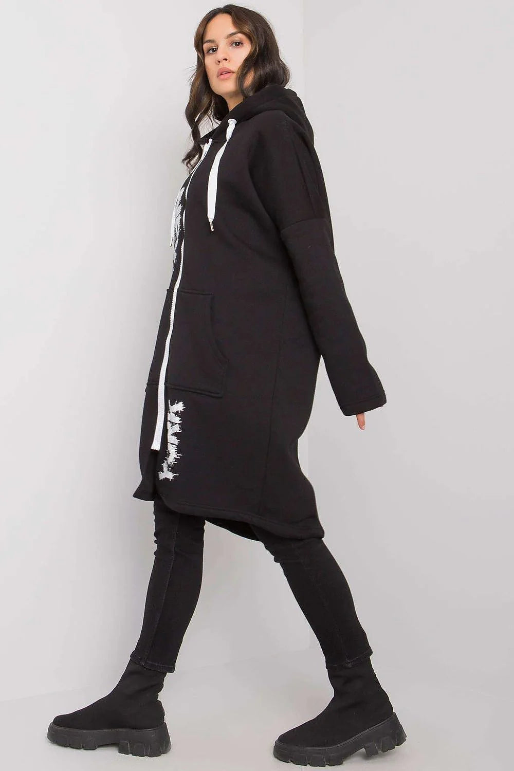 Sweatshirt longline oversize coton noir urbain chic avec capuche fermeture éclair pour femmes mode
