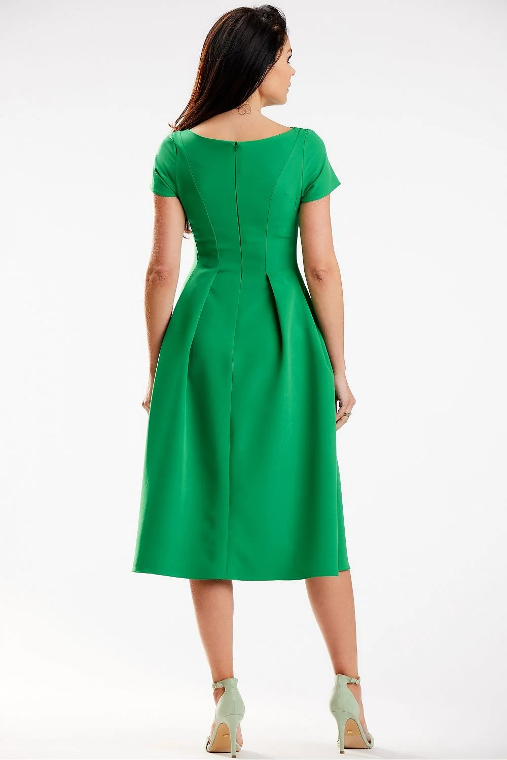 Robe élégante awama midi manches courtes en vert vif dos zip élasthanne polyester coupe ajustée femmes