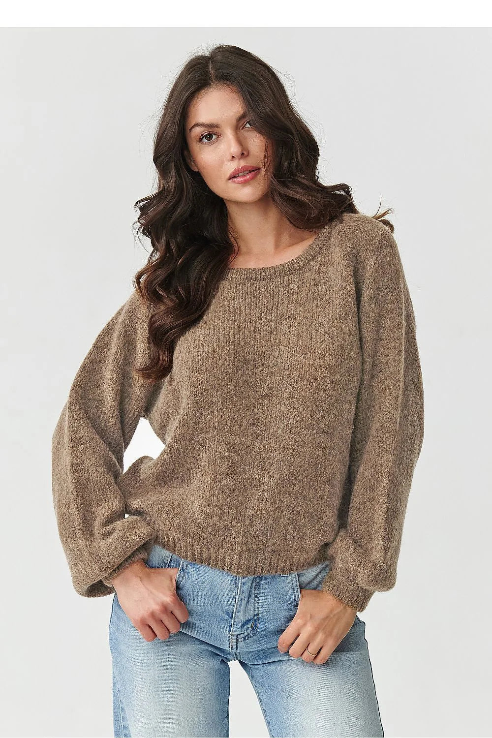 pull femme maille douce duveteuse mohair kid laine acrylique polyamide chaud moelleux coupe droite courte encolure ronde manches ballon resserrées