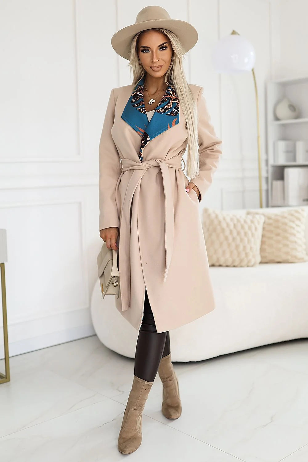 Manteau élégant pour femmes longue manches col transformable ceinture beige polyester viscose hiver automne taille ajustable
