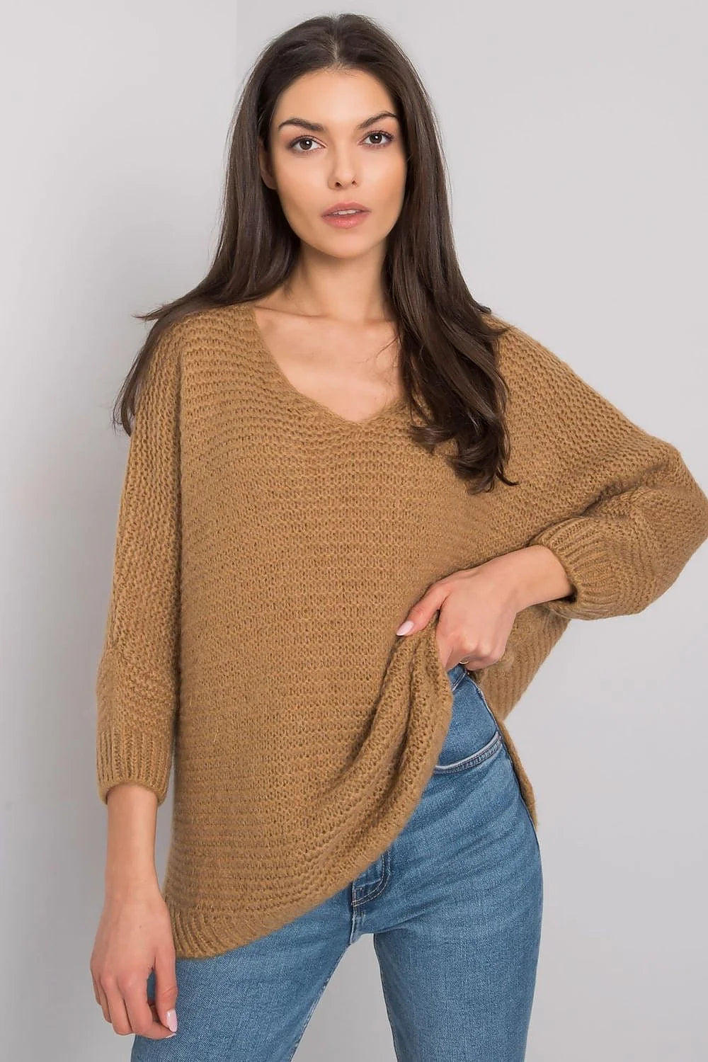 Chandail Och Bella sweater femme oversize camel doux mohair laine manches longues encolure V casual élégant fit universel