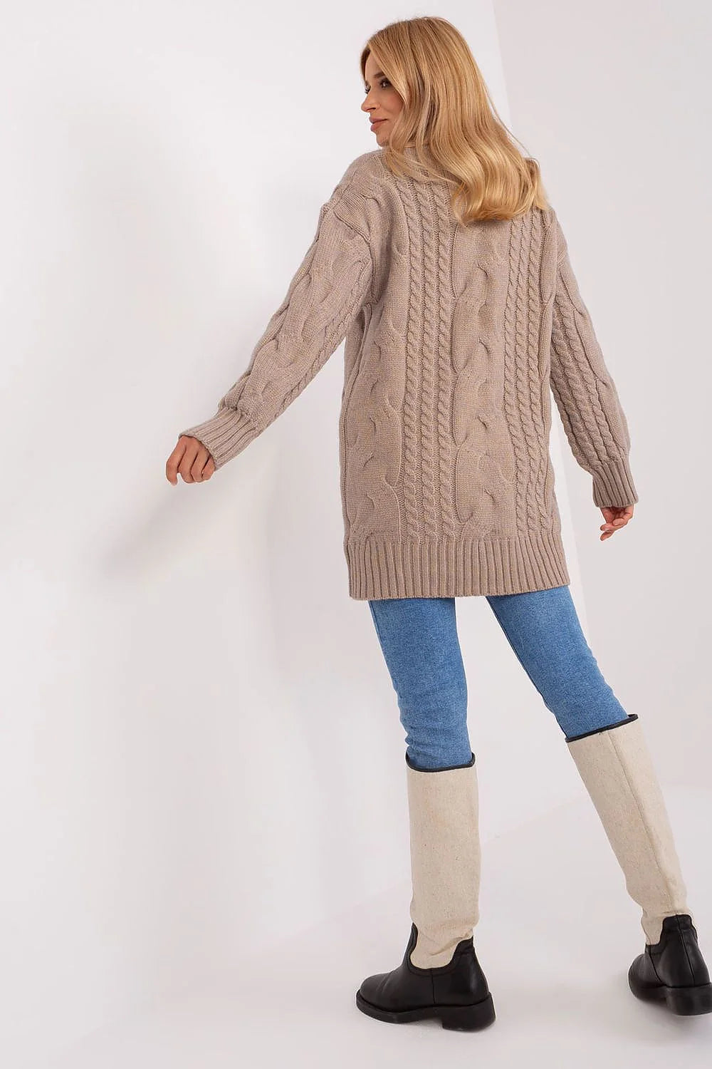 Pull long pour femme élégant manches longues col montant texture torsade couleur taupe matelassé