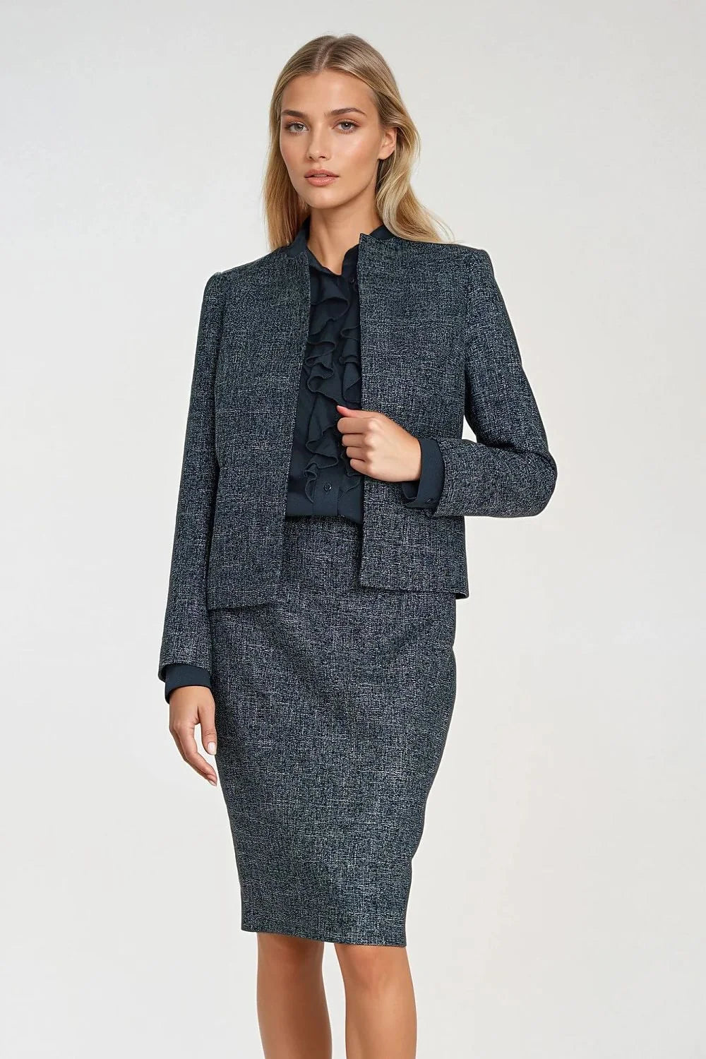 blazer femme tailleur court boxy tweed texturé bleu marine gris chiné sans col épaules structurées manches longues doublée polyester