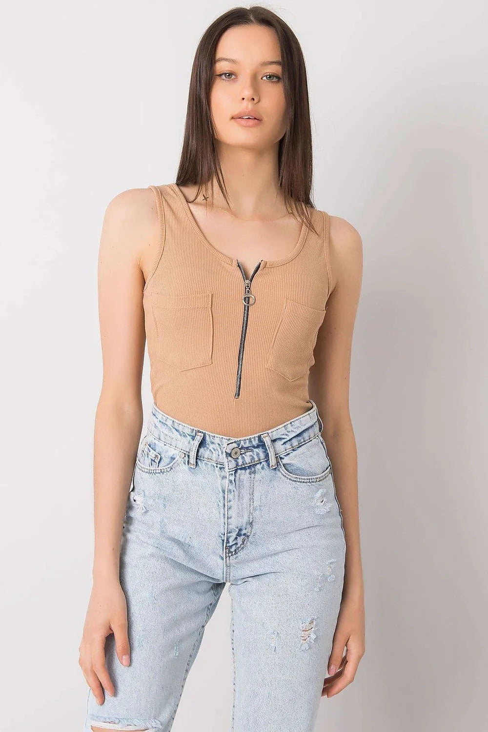 Débardeur femme design moderne épuré col rond ajusté poches plaquées fermeture éclair curseur métal coton mélangé élasthanne 5 polyester 95 rose pâle été mode