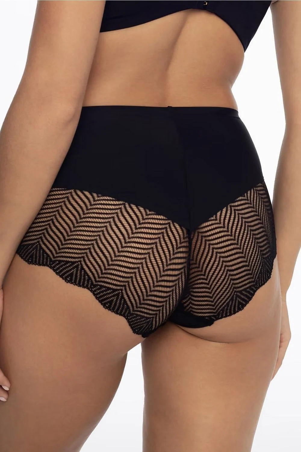 Ensemble de lingerie Henderson pour femme beige nude soutien-gorge culotte maille transparente bretelles ajustables souplesse séduction confort style élégant