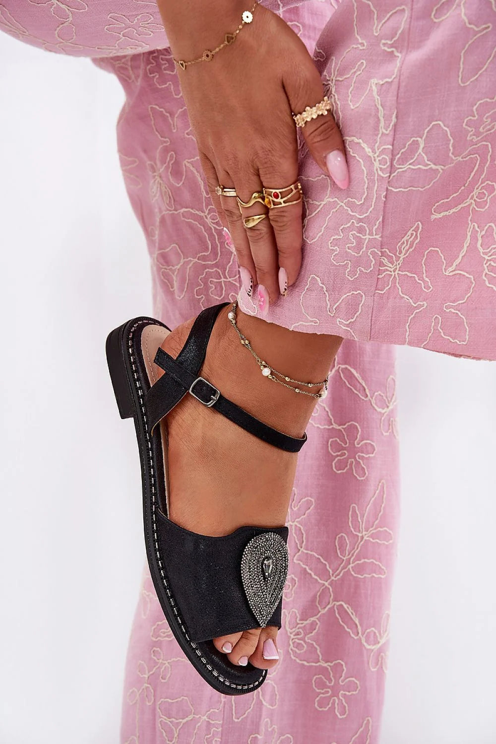 Sandales pour femmes style élégant en cuir artificiel noir occasion estivale sandales ouvertes boucle métallique détails décoratifs argentés
