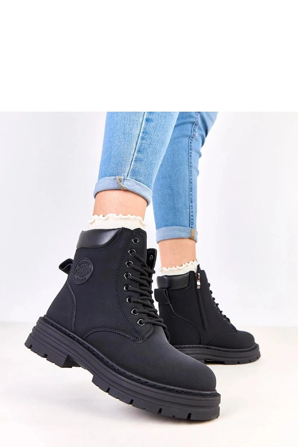 bottines femme trappeur Solea noir mat cuir synthétique doublure fourrure chaude lacets réglables zip latéral semelle crantée plateforme talon stable