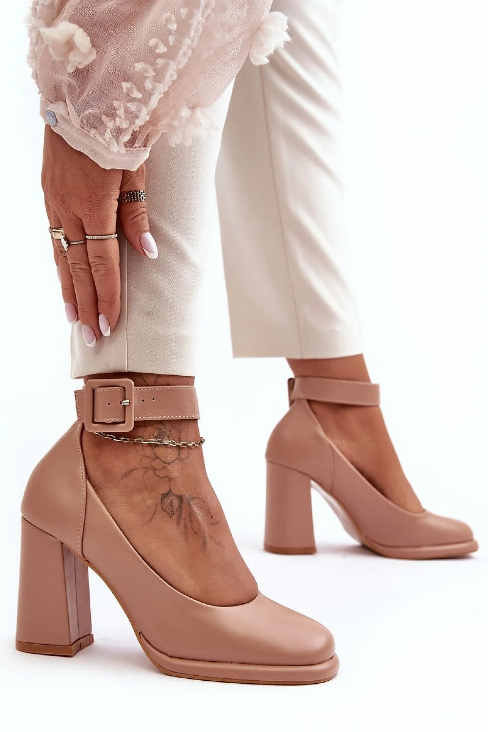 Escarpins talon large cuir écologique style moderne bride cheville boucle métal beige nude femmes taille 36-41