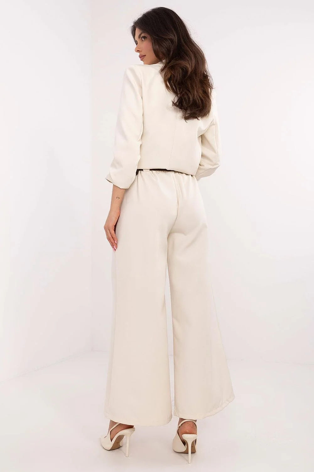 Pantalon femme Italy Moda élégant moderne large taille haute ceinture marron escarpins crème blazer beige