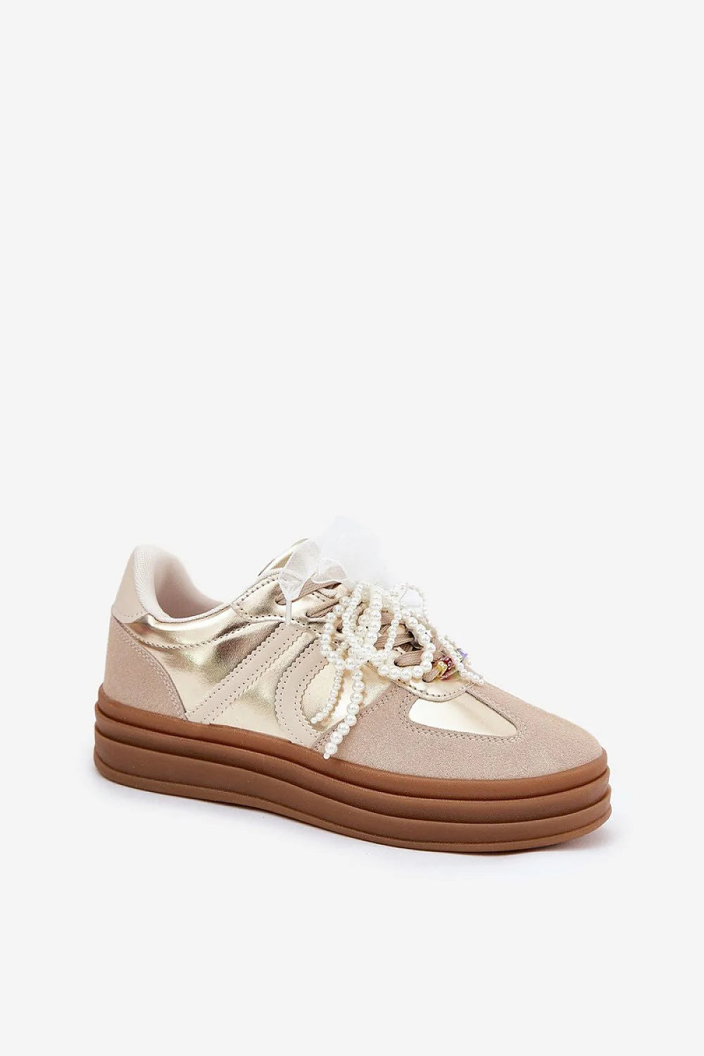 Chaussures de sport féminines modernes élégantes cuir synthétique doré textile beige perles nœud organdi semelle compensée confortable mode tendance