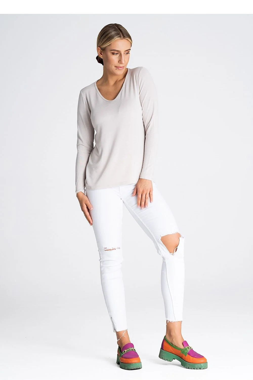 Chemisier en viscose élégant pour femmes, longues manches, col V, confortable, style polyvalent, élasthanne 6%, beige clair, coupe ajustée