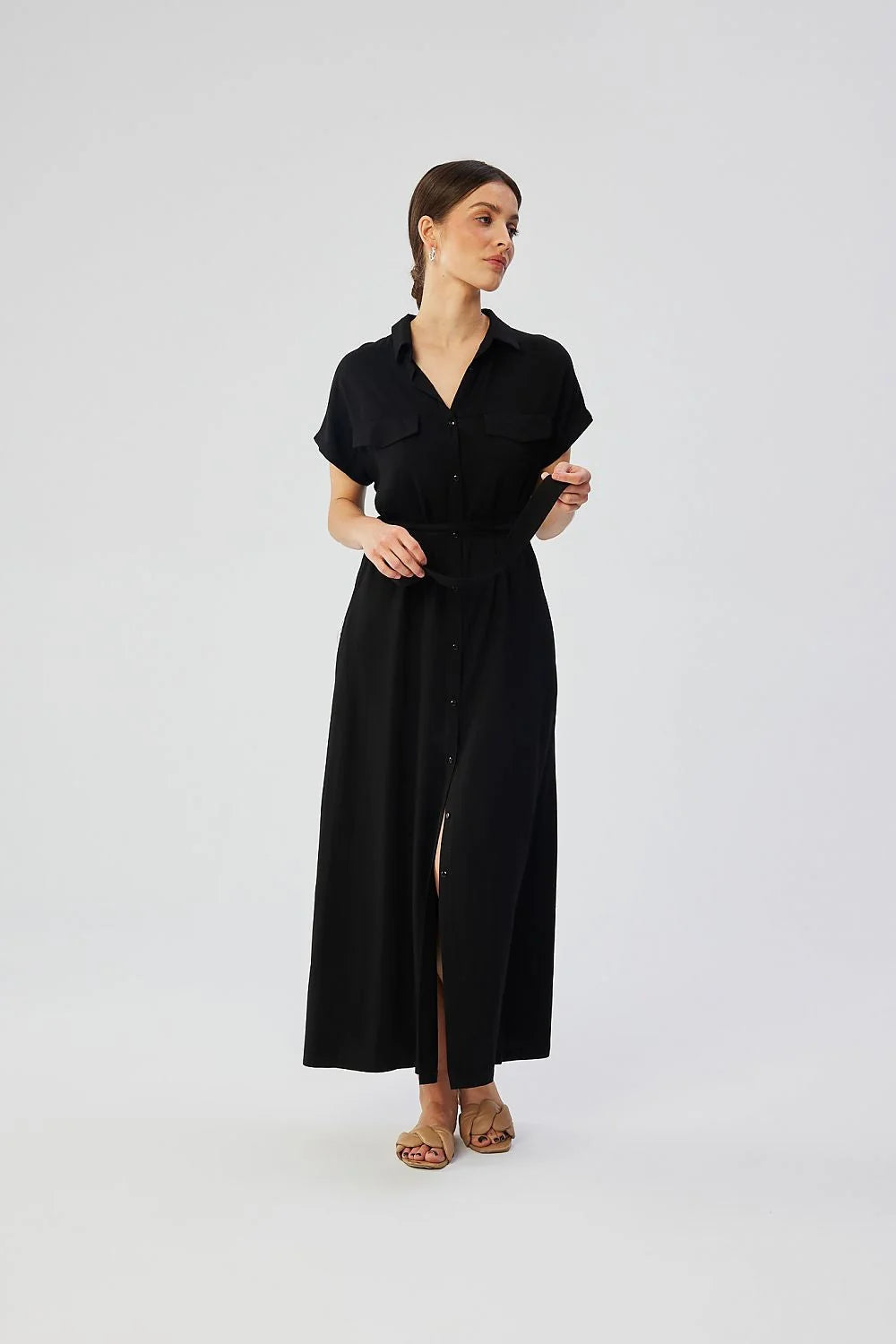 Robe chemise longue noire en viscose classique manches courtes col chemise ceinture poches femme occasion多种