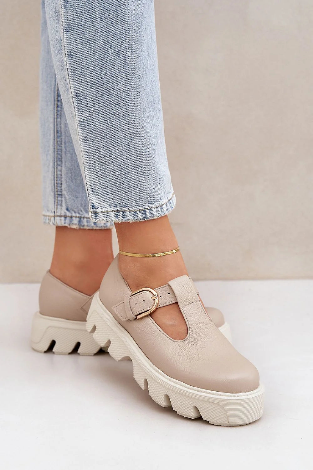 Chaussures basses T-bar style mode beige crème cuir naturel semelle plateforme amorti confort femmes