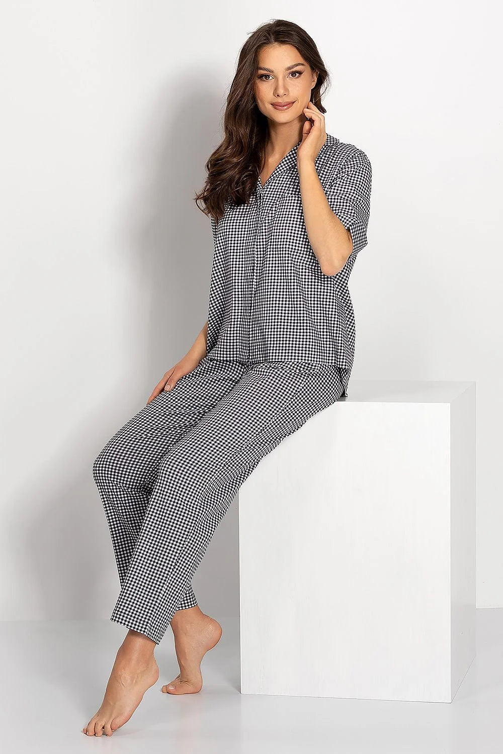 Pyjama femme élégant carreaux noir blanc coupe ample col V manches mi-longues pantalon droit élastique taille coton 100% confort détente soir