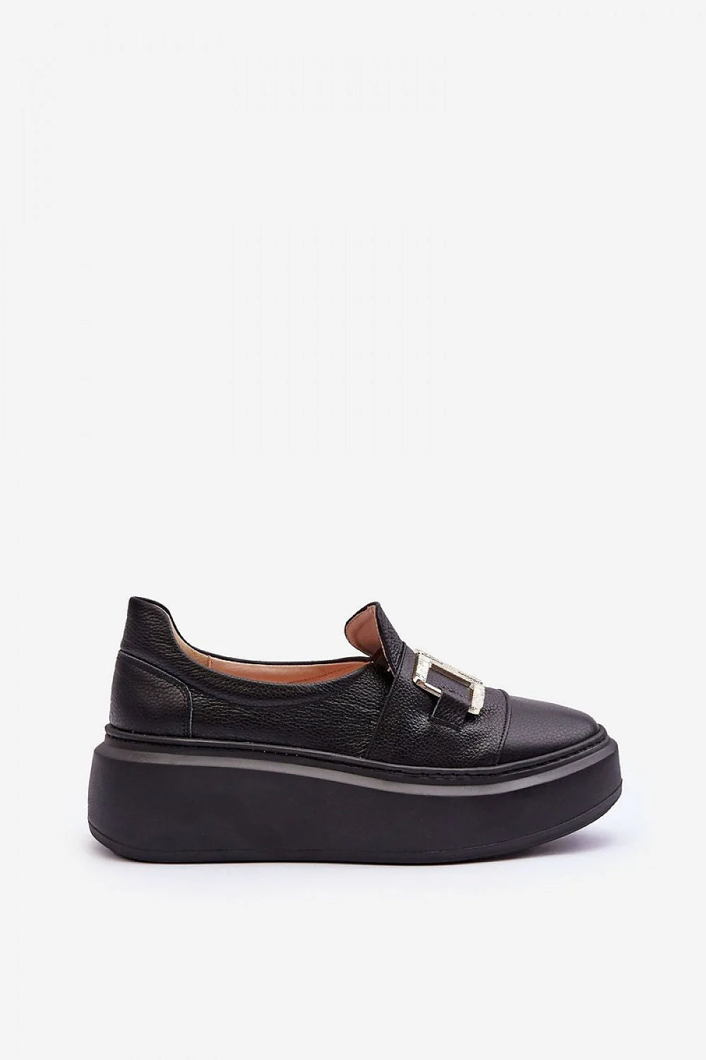 Chaussures basses femmes mocassins design moderne élégant cuir naturel noir boucle métallique argentée plateforme confort