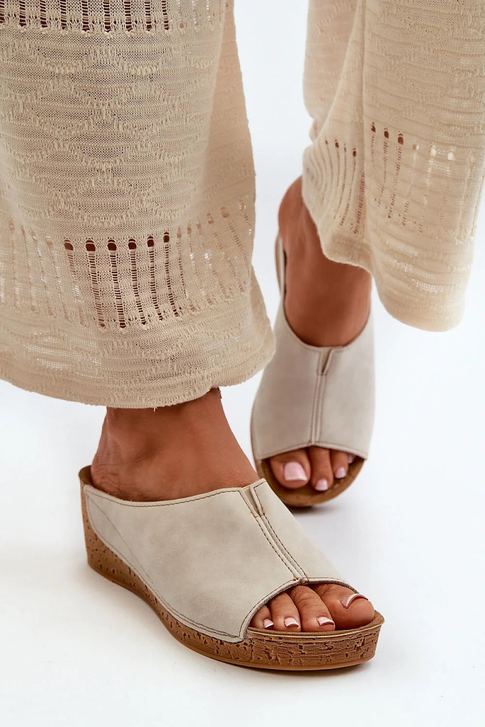 sandales femmes casual chic cuir écologique beige nubuck large sangle peeptoe semelle liège compensée 6cm ergonomique