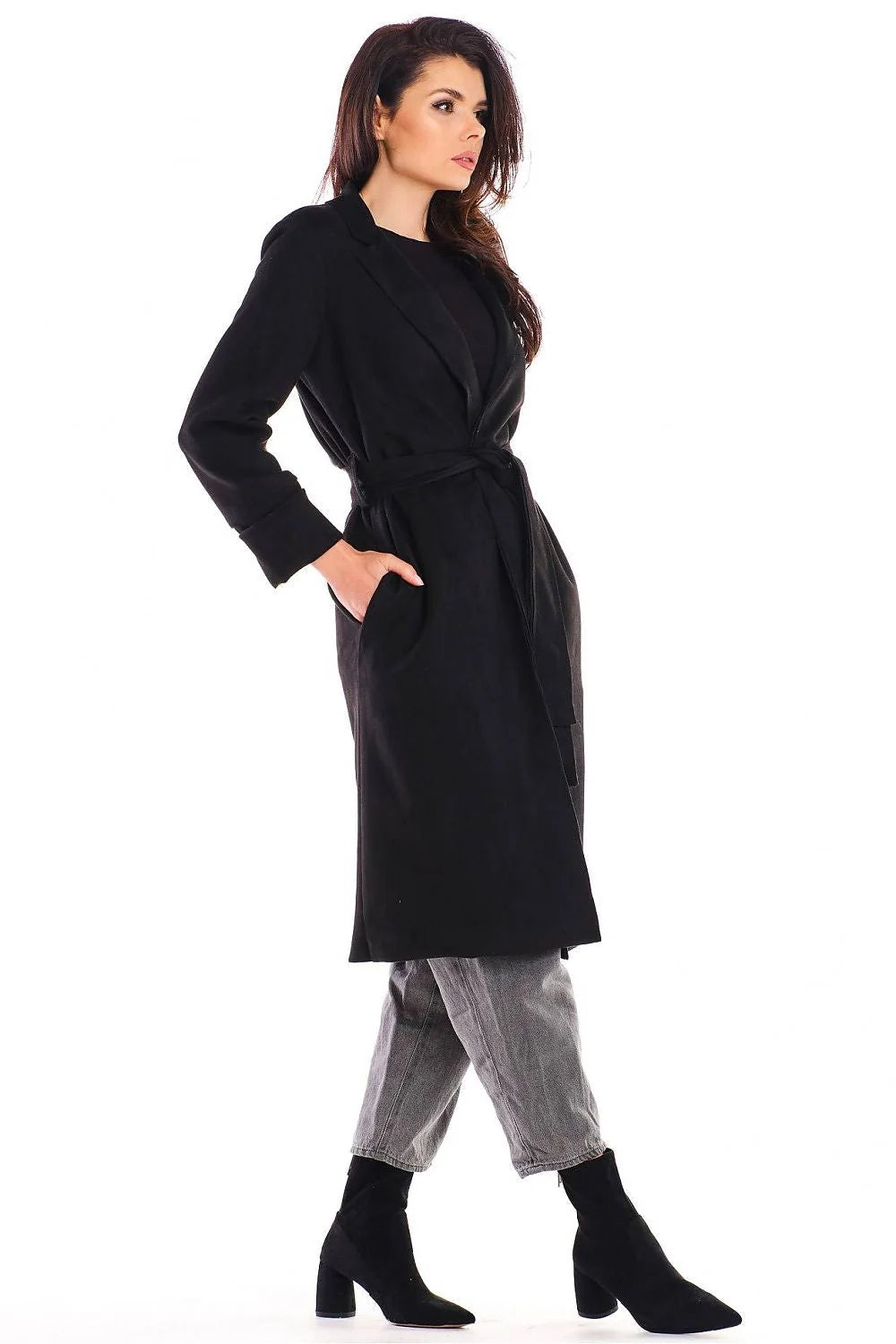 Manteau femme daim doux moderne rose pâle coupe droite élégant style urbain streetwear chic