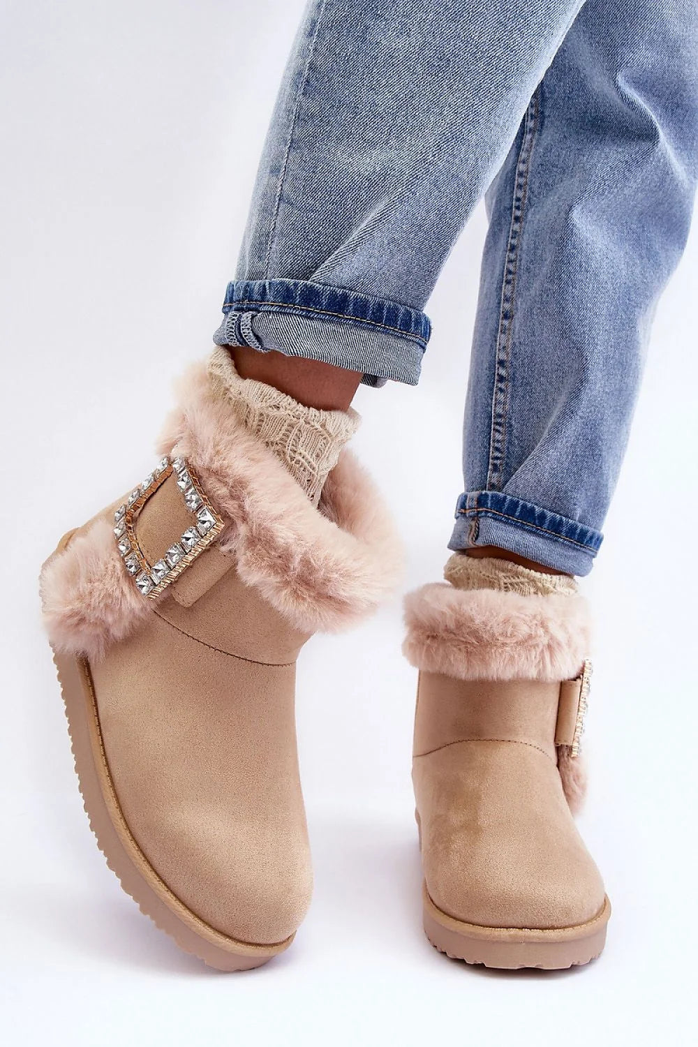 Bottes de neige modernes pour femmes en suédine beige fourrure intérieure semelle caoutchouc strass déco occasion hiver