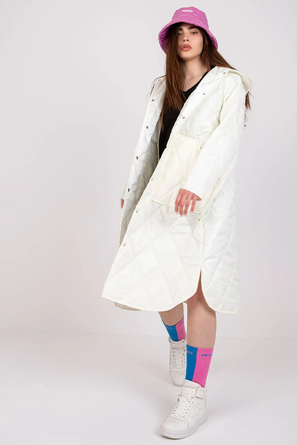 manteau long femme matelassé ivoire oversize midi losanges polyester satiné rembourrage isolant léger pressions grandes poches plaquées fentes latérales
