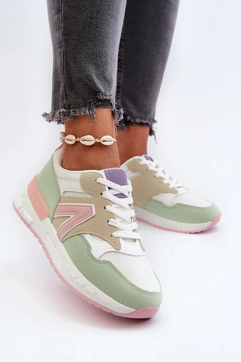 Chaussures de sport élégantes pour femmes plateforme cuir artificiel semelle piano amorti confortable style moderne couleurs pastel