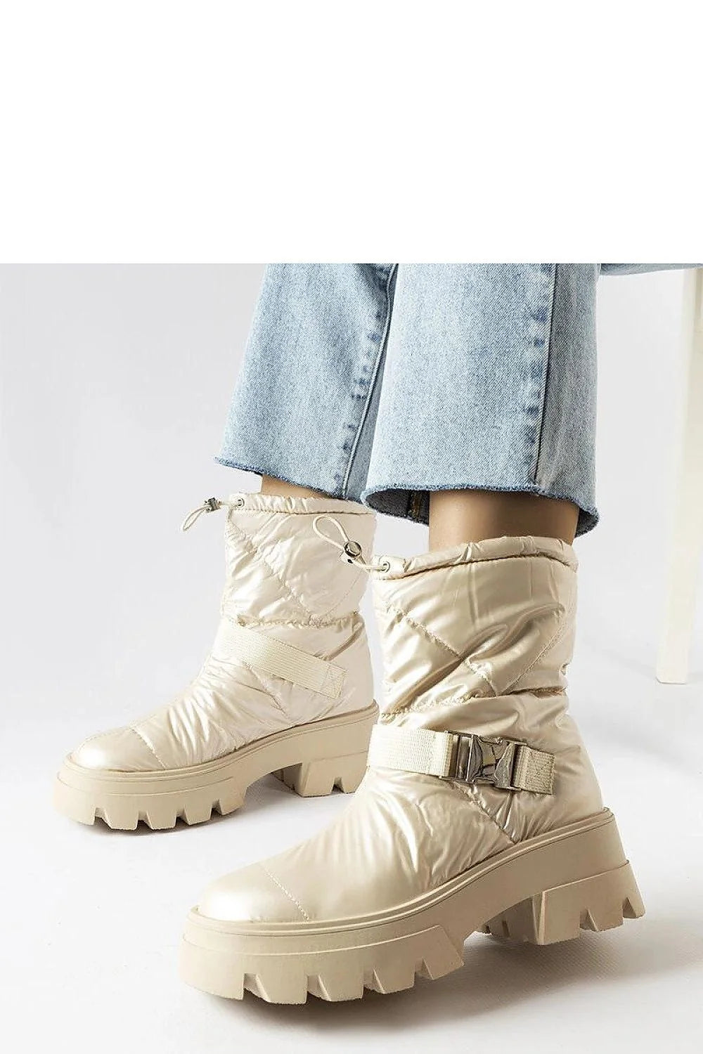 Bottes hiver femmes mode urbain style casual matelassées beige waterproof confortables crampons semelle épaisse
