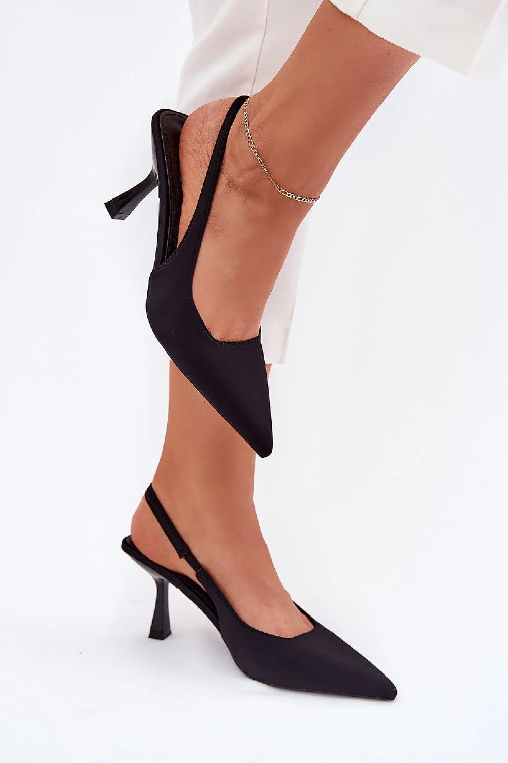 Sandales à talons aiguille élégantes style slingback bout pointu cuir artificiel noir femmes confort soirées cérémonies