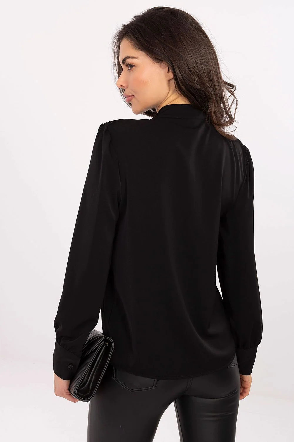 chemise blouse femme manches longues sans col mao plastron volants jabot noir fluide viscose polyester coupe ample élégante