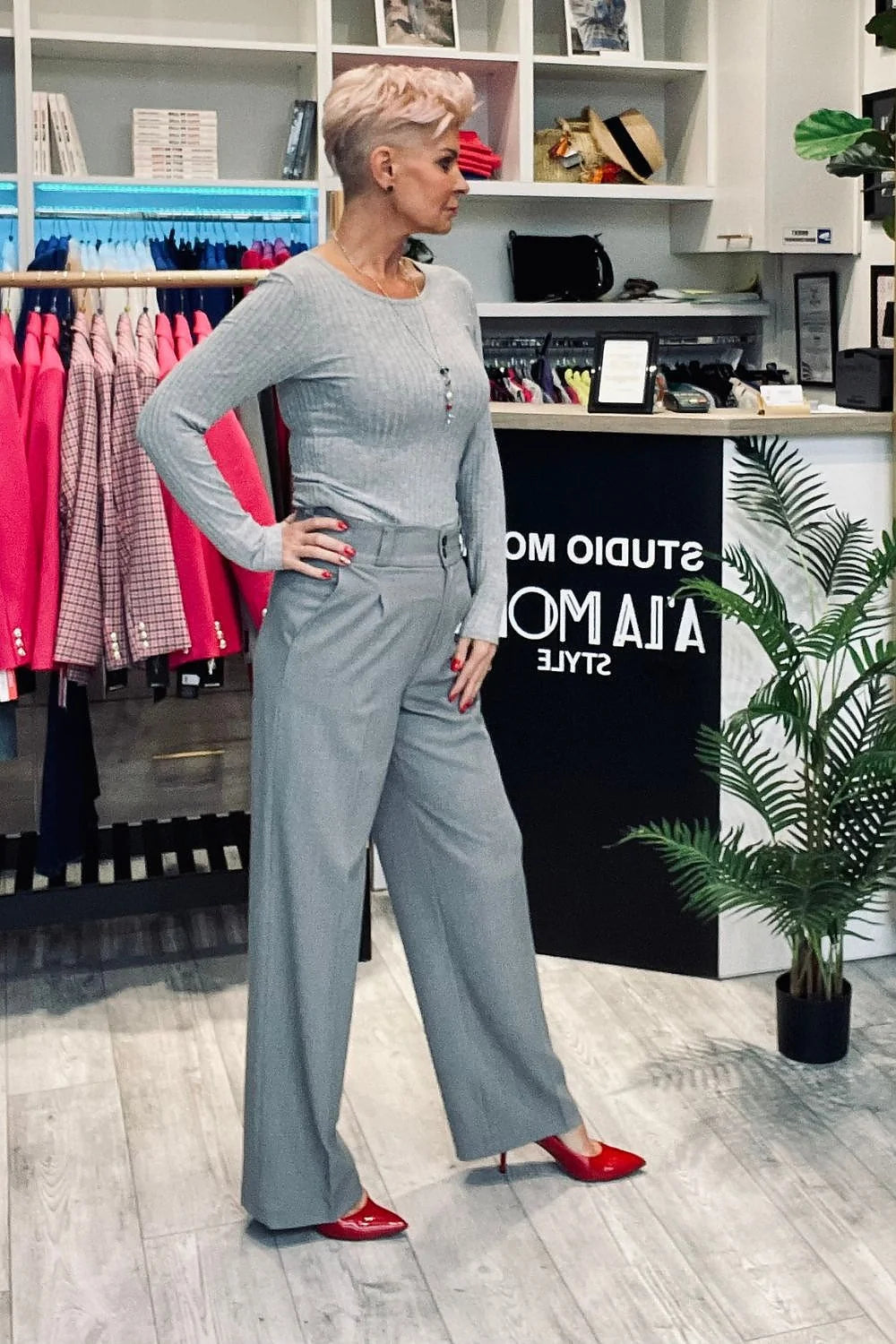 Costume femme deux pièces haut ajusté manches longues pantalon taille haute jambes larges coton elasthanne polyester