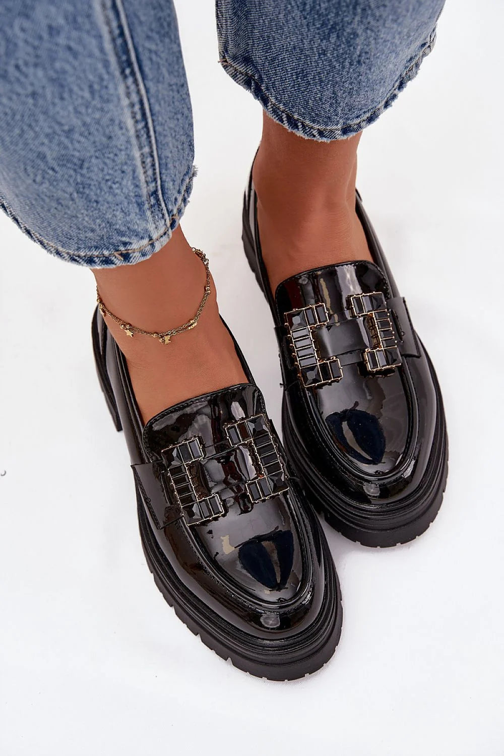 mocassins femme vernis noirs plateforme bout arrondi slipon loafers élégantes semelle crantée antidérapante boucle carrée dorée talon bas confortable