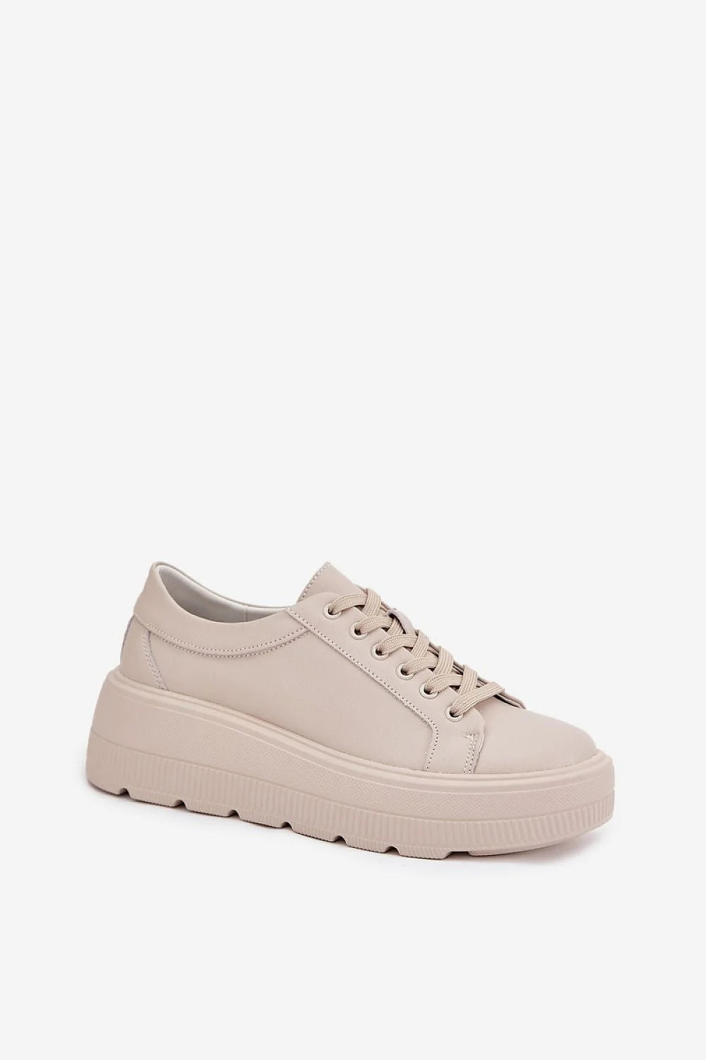 baskets femme cuir naturel beige nude plateforme massive flatform lowtop lacets œillets métallisés discrets bout rond semelle crantée rembourré confort