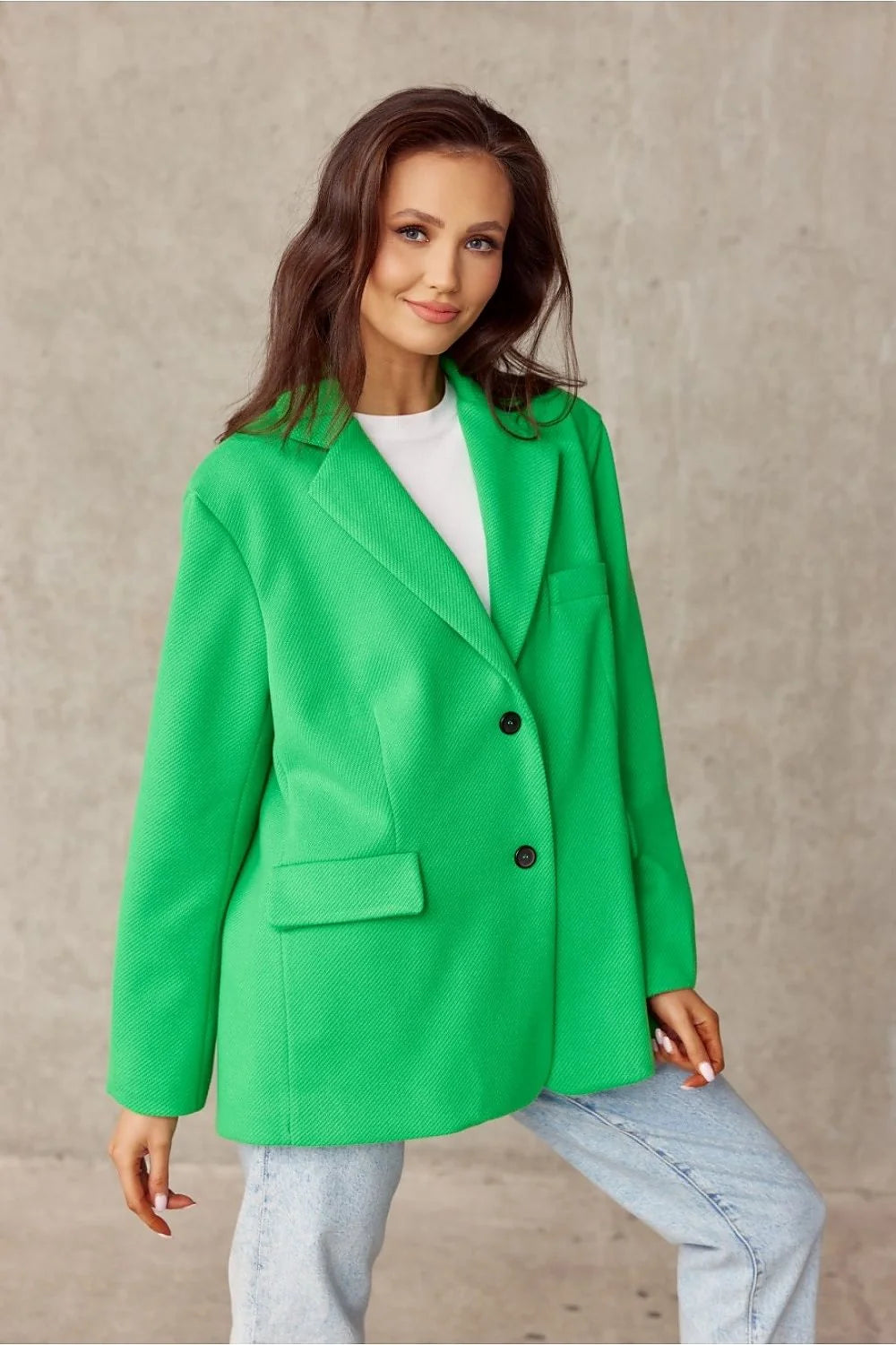 Veste blazer femme design moderne audacieux rose vif coupe oversize matériau haute qualité élégance contemporaine