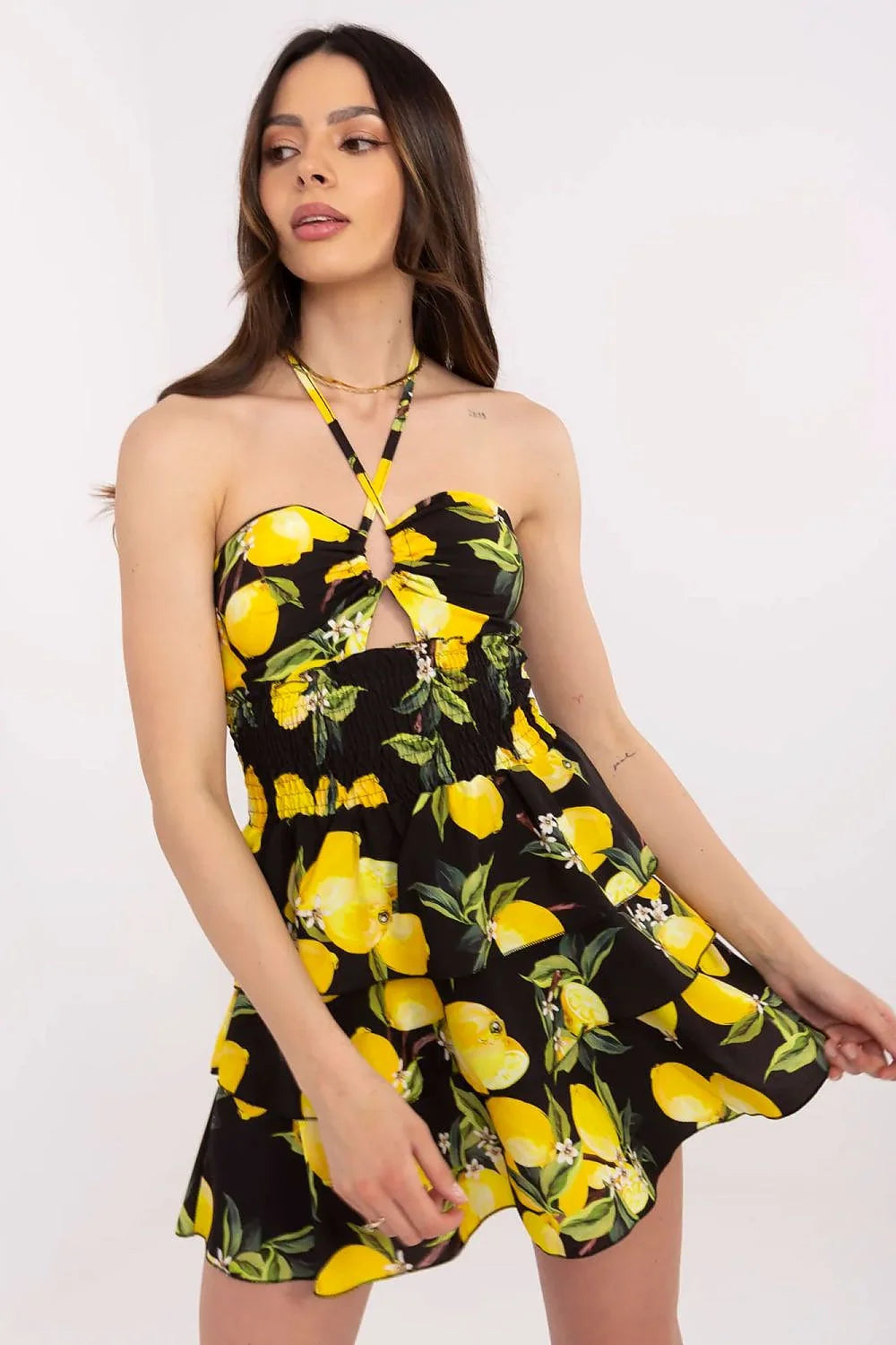 Robe d'été pour femme légère imprimé citron jaune vif feuilles vertes fond noir bustier bretelles croisées taille ajustable jupe évasée