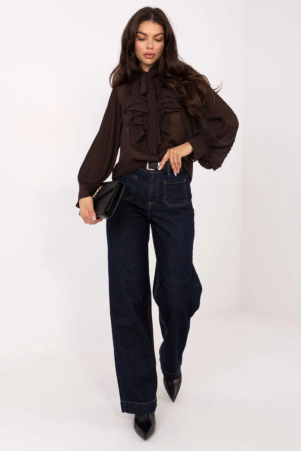 chemise femme manches longues plissées lavallière nouée jabot volants chiffon marron foncé semi transparent fluide légère stretch confortable boutonnée élégante