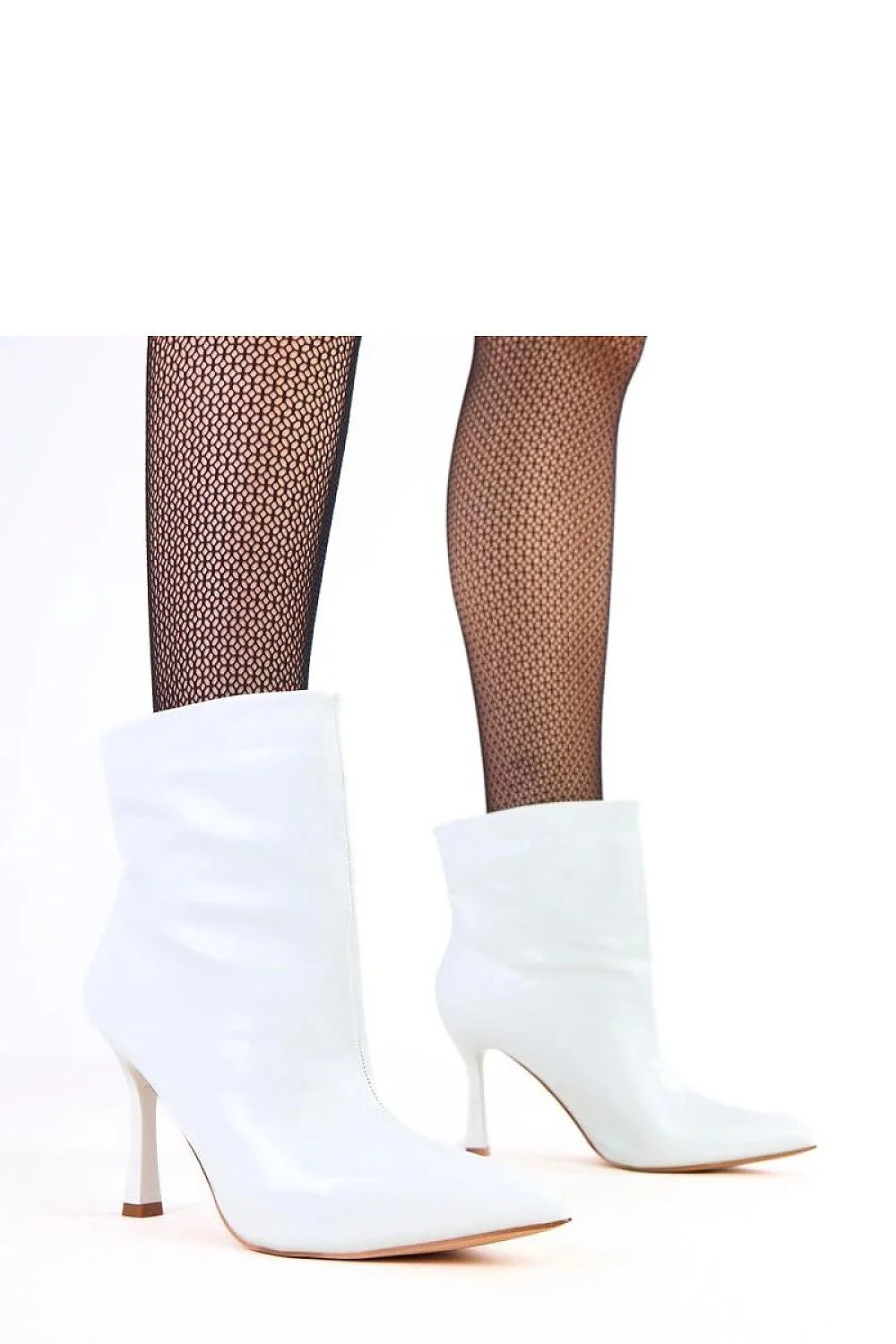 bottines vernies blanches cuir écologique brillant bout pointu talon aiguille 9cm tige 13cm cheville élégantes soirée couture