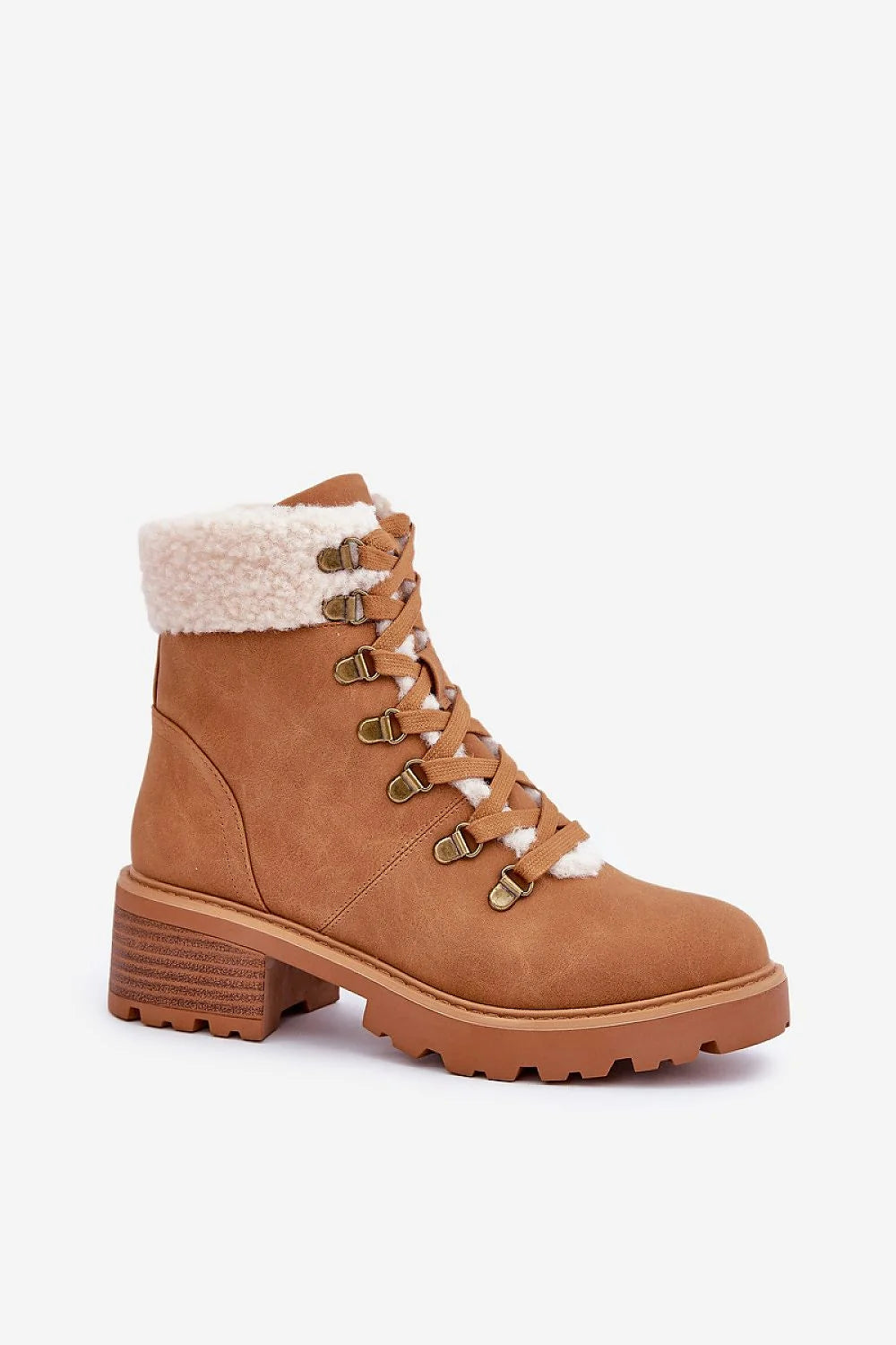 Bottes trappeur Step in style en suédine marron camel, doublure fourrure blanche, talon carré 4-5 cm, semelle crantée, lacets marron dorés, idéales pour promenades hivernales et tenues décontractées ou habillées