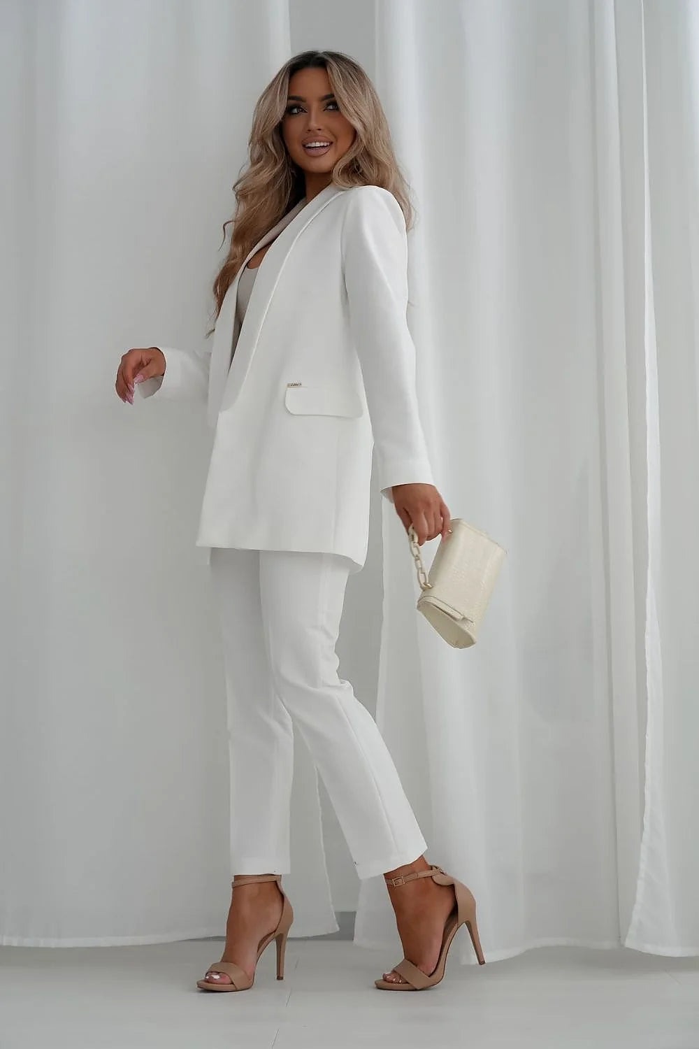 pantalon femme Cabba élégant taille haute coupe cigarette cheville blanc structuré tissu coton nylon élasthanne boutons poches fermeture éclair