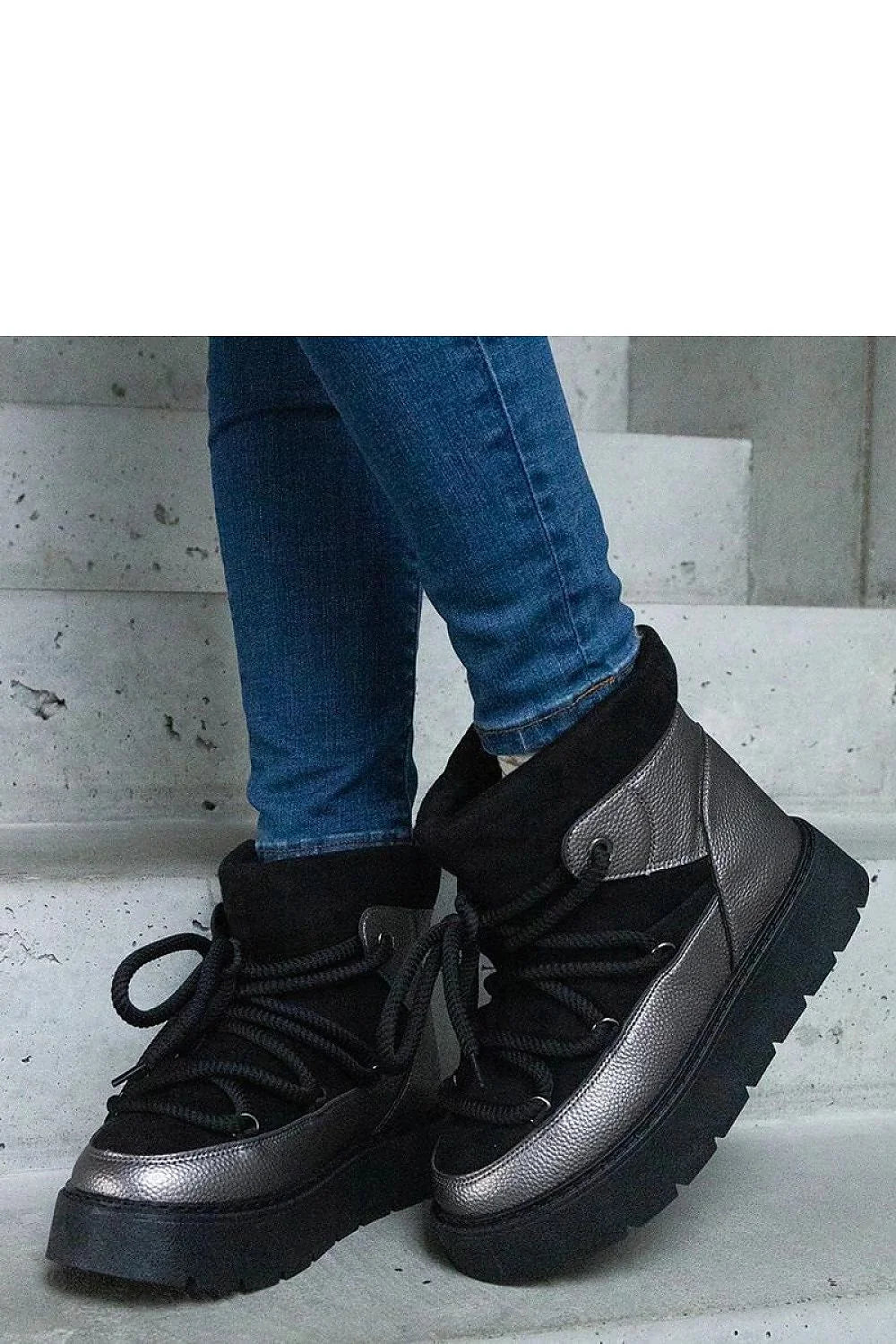 Bottines de neige modernes en cuir écologique pour femmes, design urbain, fourrure chauffante Sapphi, semelle en caoutchouc, confort et style