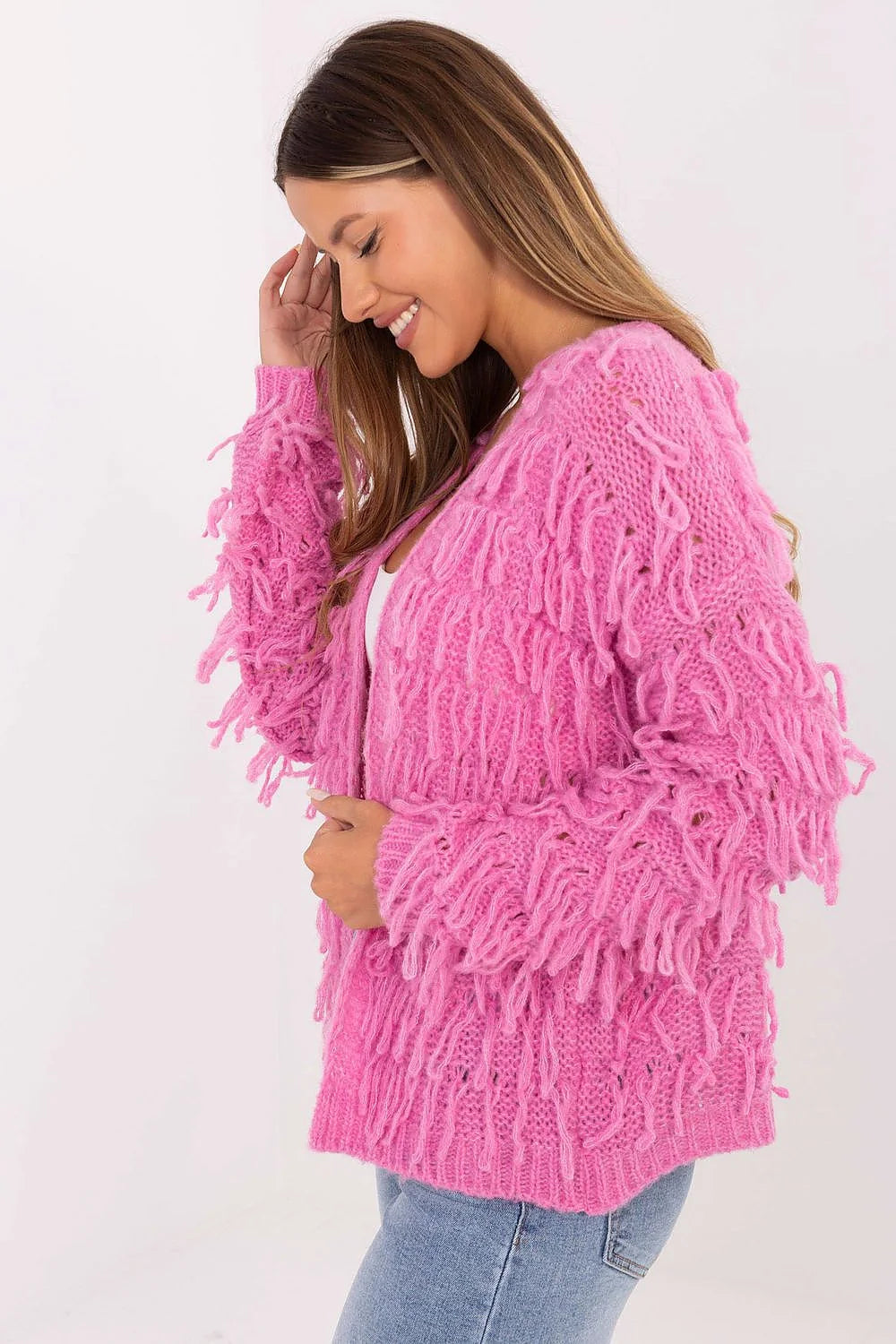 cardigan femme oversize ouvert devant maille tricotée rose fuchsia pelucheux shaggy franges bouclées manches longues épaules tombantes coupe droite hanches