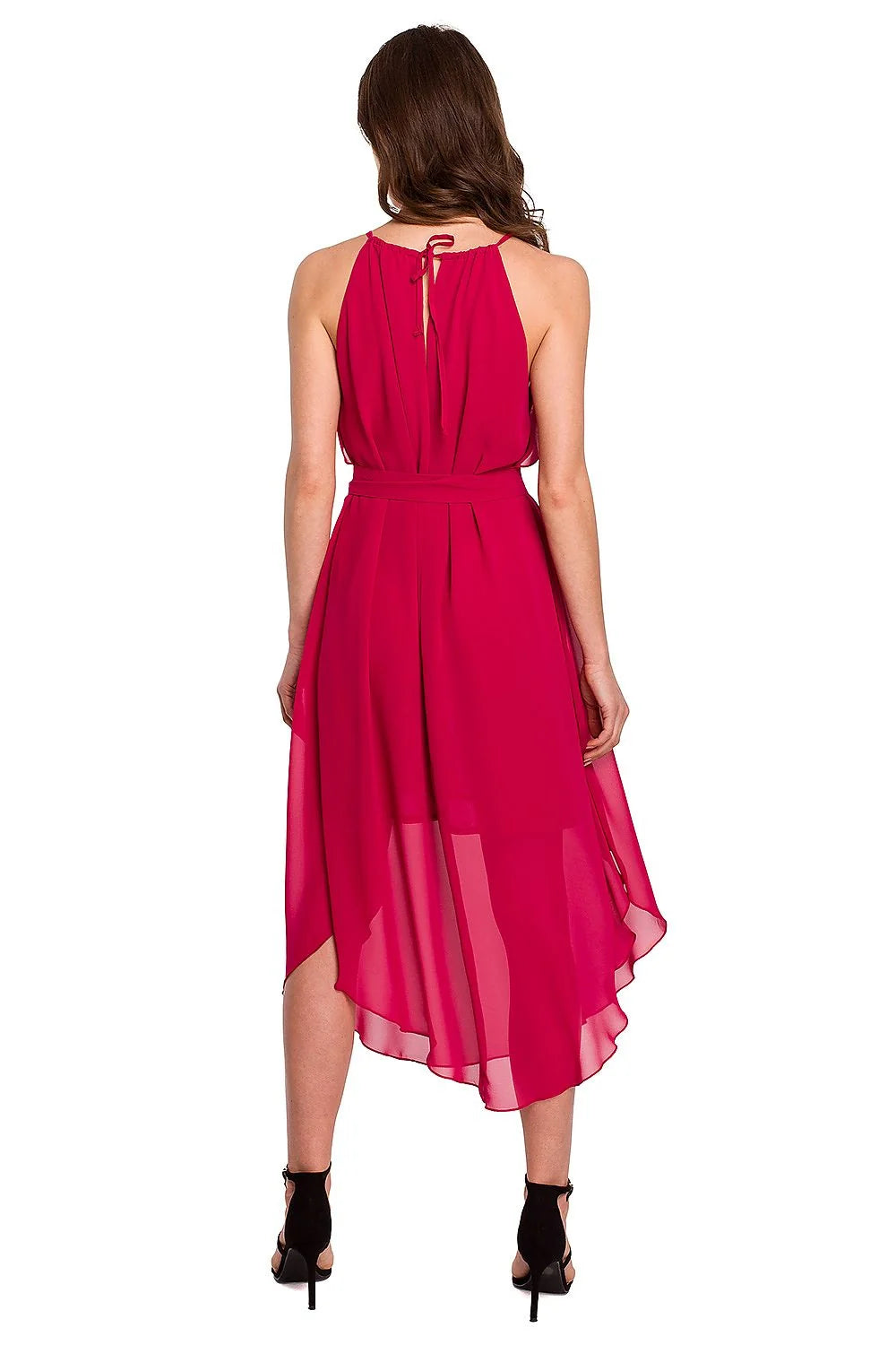 robe soirée midi fuchsia mousseline légère encolure halter volants délicats épaules dénudées taille cintrée ceinture nouée jupe asymétrique fluide élégante