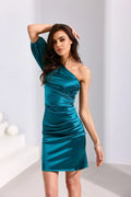 Robe de soirée élégante longueur mini manche 3/4 élastique encolure asymétrique tissu satiné bleu canard finitions précises robes modernes femmes occasions spéciales