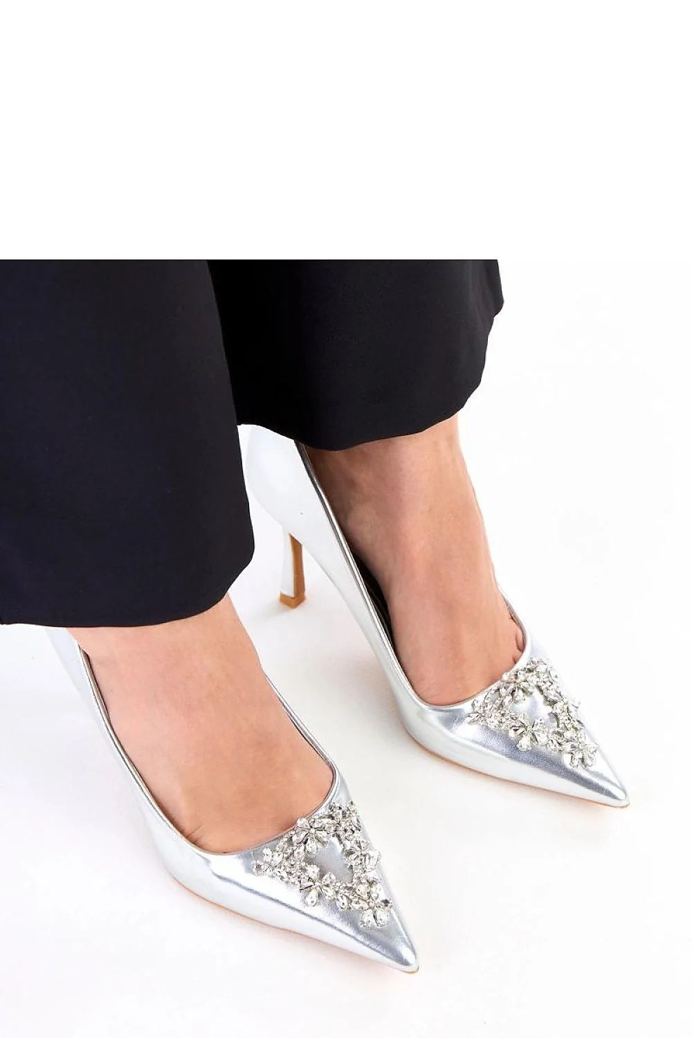 escarpins argentés vernis cuir écologique bout pointu talon 9cm aiguilles strass zircone semelle beige confort élégant féminin