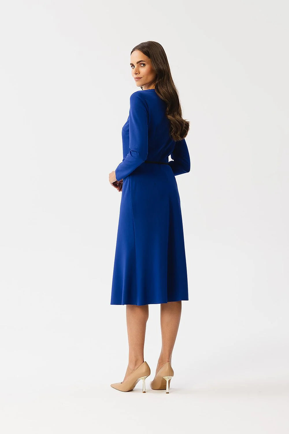 Robe élégante couleur bleu roi style intemporel manches longues ceinture noire taille ajustable femme