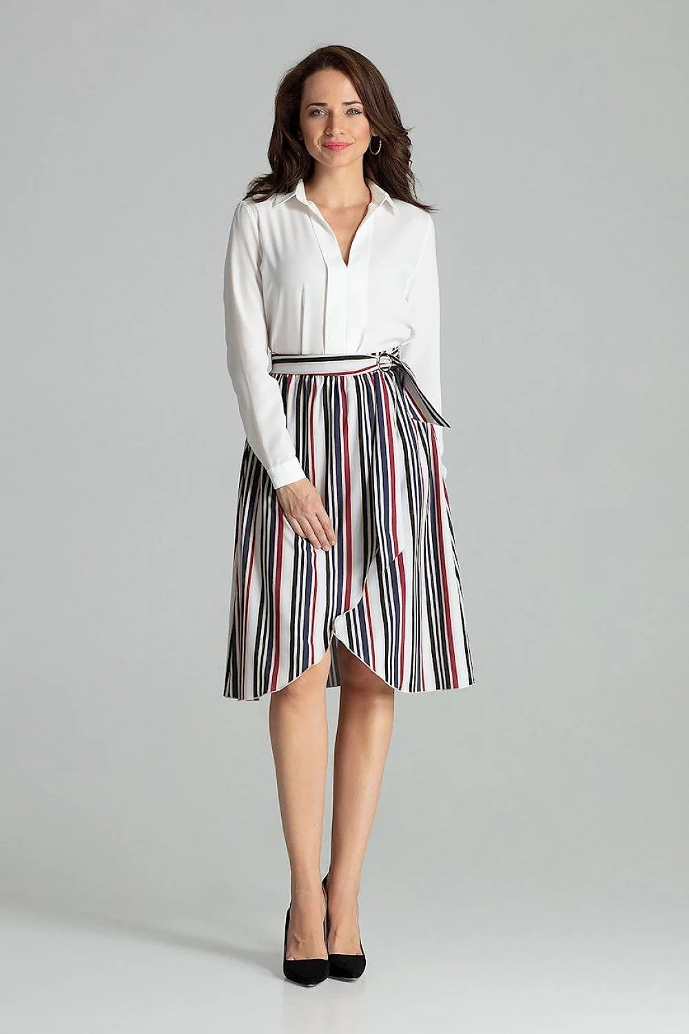 Ensemble chemisier jupe portefeuille coton polyester ajusté élégant professionnel femme silhouette raffinée occasions spéciales