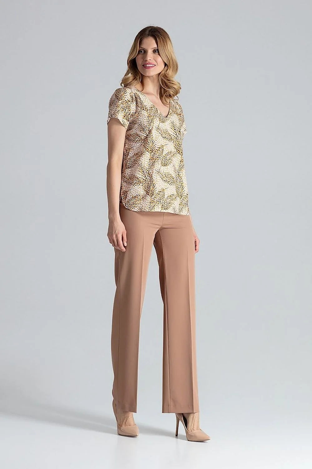 Chemisier Figl en polyester et élasthanne manches courtes col en V motifs floraux et animaliers beige marron noir femme