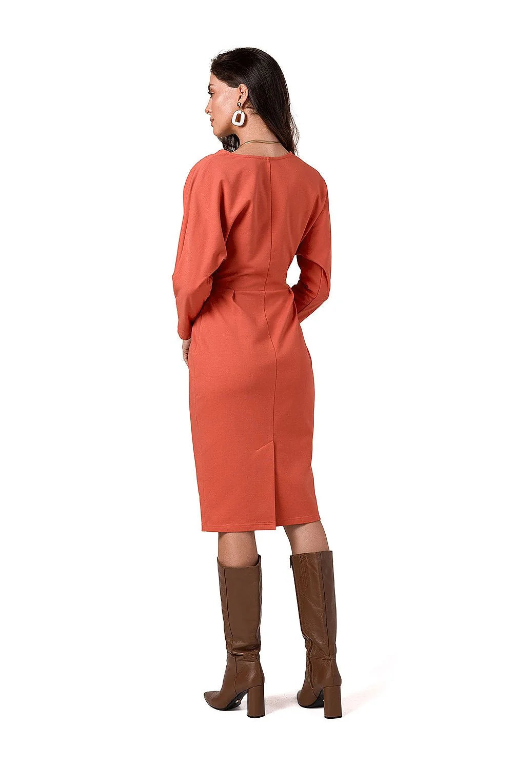 Robe de jour élégante pour femme, coupe ajustée, couleur terre cuite, manches longues, ceinture visible, occasion semi-formelle, Be Wear