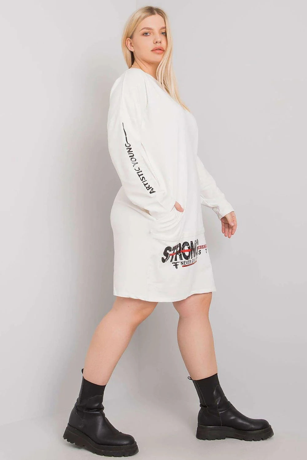 Sweatshirt femme coton élasthanne style asymétrique bleu vif moderne confort urbain allure dynamique